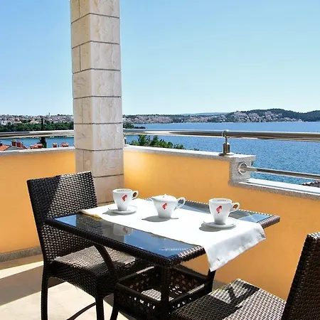 Penava * Trogir